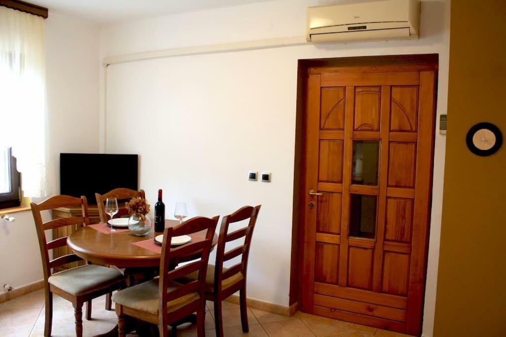 Apartmán Deni09 Pomer Exteriér fotografie